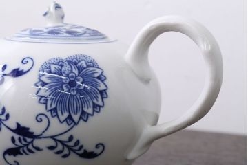 アンティーク雑貨　BOHEMIA(ボヘミア)ブルーオニオン　カップ・ポットなど洋食器セット