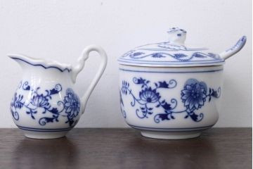 アンティーク雑貨　BOHEMIA(ボヘミア)ブルーオニオン　カップ・ポットなど洋食器セット