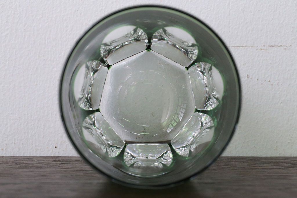 アンティーク雑貨　大正〜昭和初期・緑切子グラス6個(カットガラス)