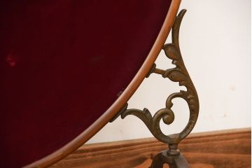 アンティーク雑貨　イギリスアンティーク　おしゃれなハート型の真鍮製ファイヤースクリーン(ミラー)
