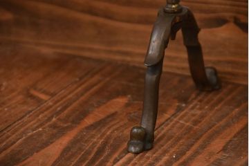 アンティーク雑貨　イギリスアンティーク　おしゃれなハート型の真鍮製ファイヤースクリーン(ミラー)
