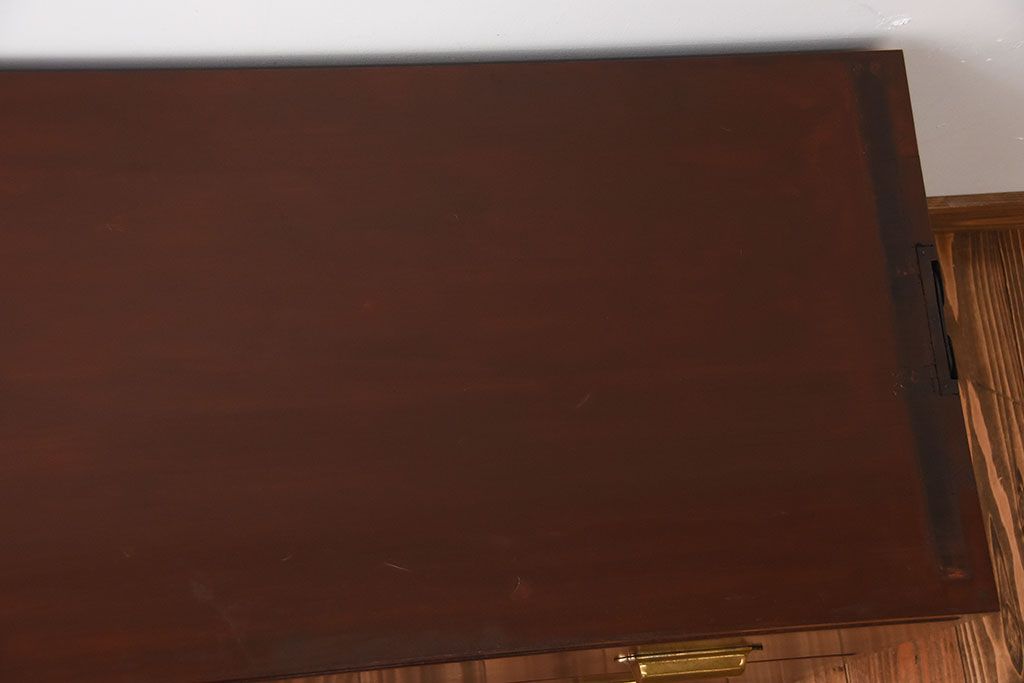 アンティーク家具　アンティーク　前面欅材のシンプルなローチェスト(1)