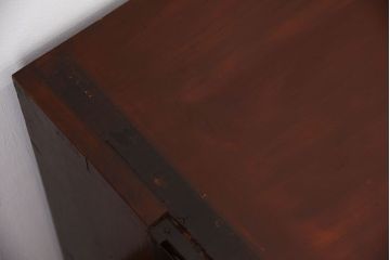 アンティーク家具　アンティーク　前面欅材のシンプルなローチェスト(1)