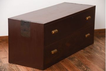 アンティーク家具　アンティーク　前面欅材のシンプルなローチェスト(1)