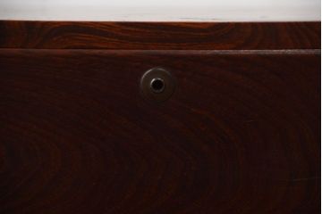 アンティーク家具　アンティーク　前面欅材のシンプルなローチェスト(1)