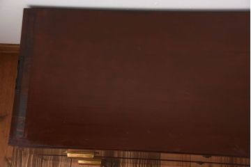 アンティーク家具　アンティーク　前面欅材のシンプルなローチェスト(2)