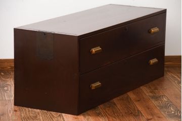 アンティーク家具　アンティーク　前面欅材のシンプルなローチェスト(2)