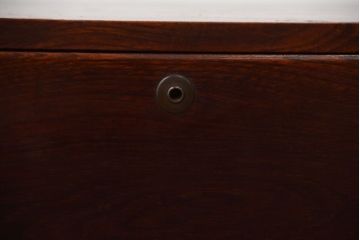 アンティーク家具　アンティーク　前面欅材のシンプルなローチェスト(2)