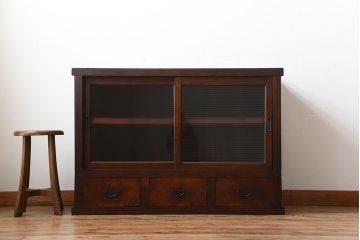 アンティーク家具　和製アンティーク　古い木製のモールガラス引き戸収納棚(2)