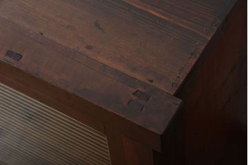 アンティーク家具　和製アンティーク　古い木製のモールガラス引き戸収納棚(2)