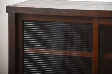 アンティーク家具　和製アンティーク　古い木製のモールガラス引き戸収納棚(2)