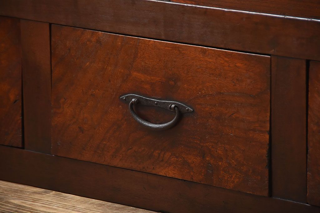 アンティーク家具　和製アンティーク　古い木製のモールガラス引き戸収納棚(2)