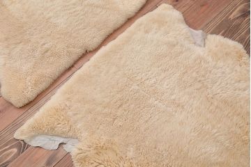 アンティーク雑貨　ビンテージ　高級感あふれるムートンのラグマット2枚セット