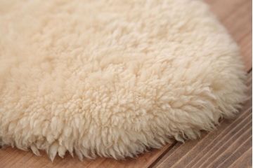 アンティーク雑貨　ビンテージ　高級感あふれるムートンのラグマット2枚セット