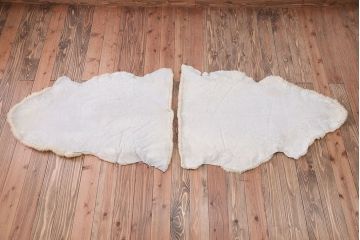 アンティーク雑貨　ビンテージ　高級感あふれるムートンのラグマット2枚セット