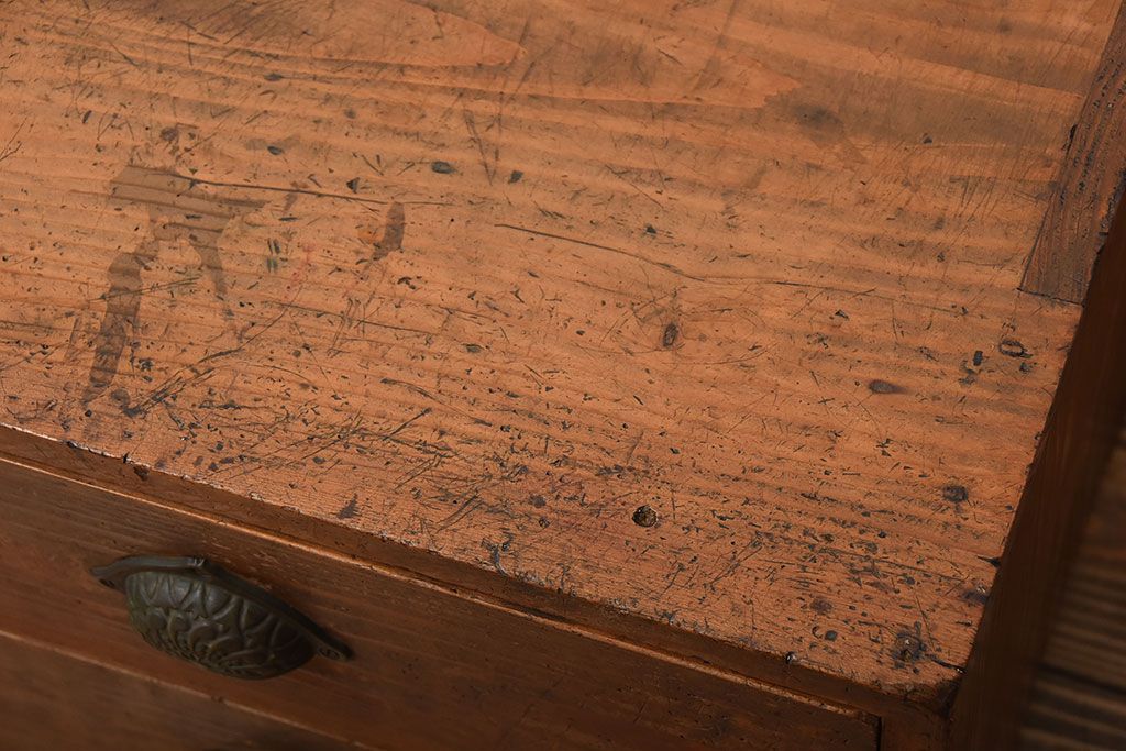 アンティーク家具　和製アンティーク　古い厚手の木製の丈夫な小引き出し