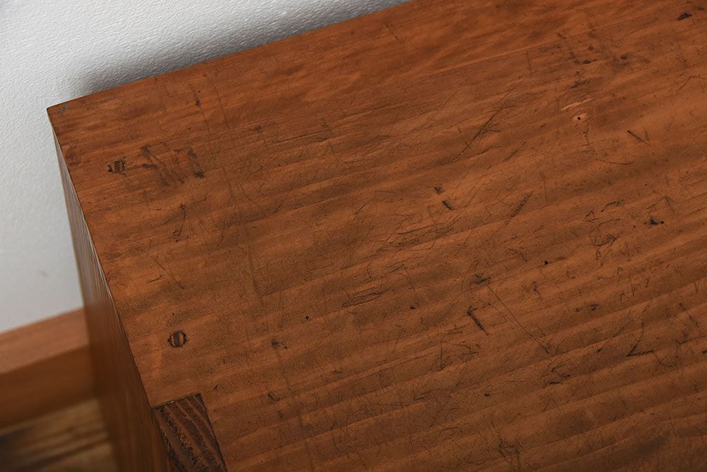 アンティーク家具　和製アンティーク　古い厚手の木製の丈夫な小引き出し