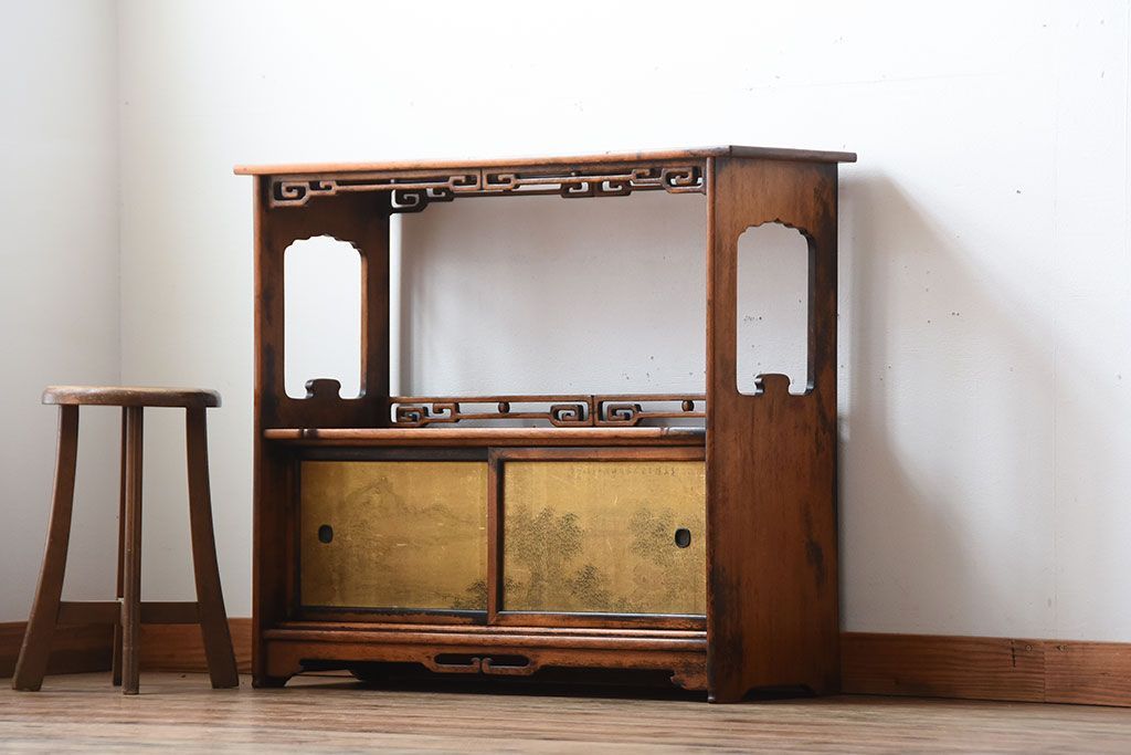 アンティーク家具　古民具・骨董　戸棚付き!オリエンタルな飾り棚