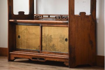 アンティーク家具　古民具・骨董　戸棚付き!オリエンタルな飾り棚