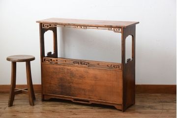 アンティーク家具　古民具・骨董　戸棚付き!オリエンタルな飾り棚