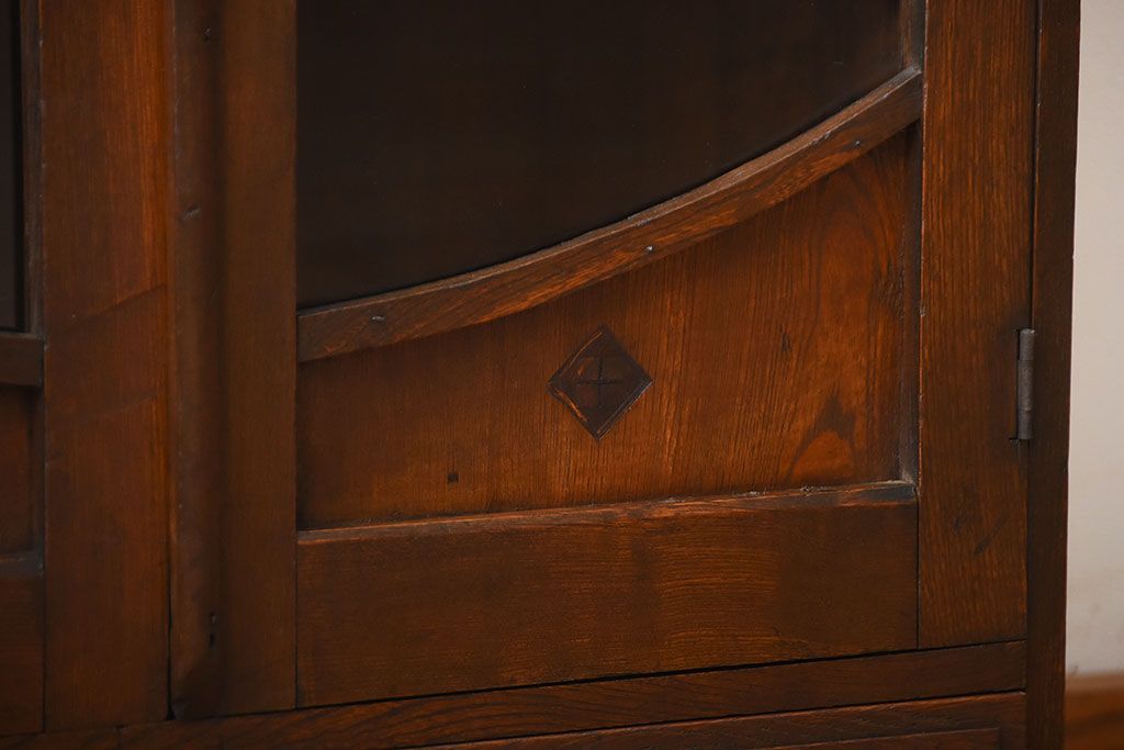 レトロ家具　昭和レトロ　引き出し2杯付き!古い栓材の小ぶりな本箱