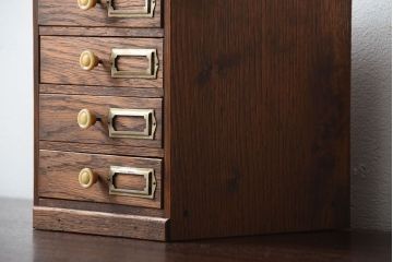 アンティーク家具　アンティーク　ネームプレート付き!古いナラ材のとても小さな小引き出し