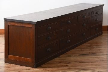 アンティーク家具　和製アンティーク　ネームプレート付き!12杯引き出しのローボード(テレビボード)