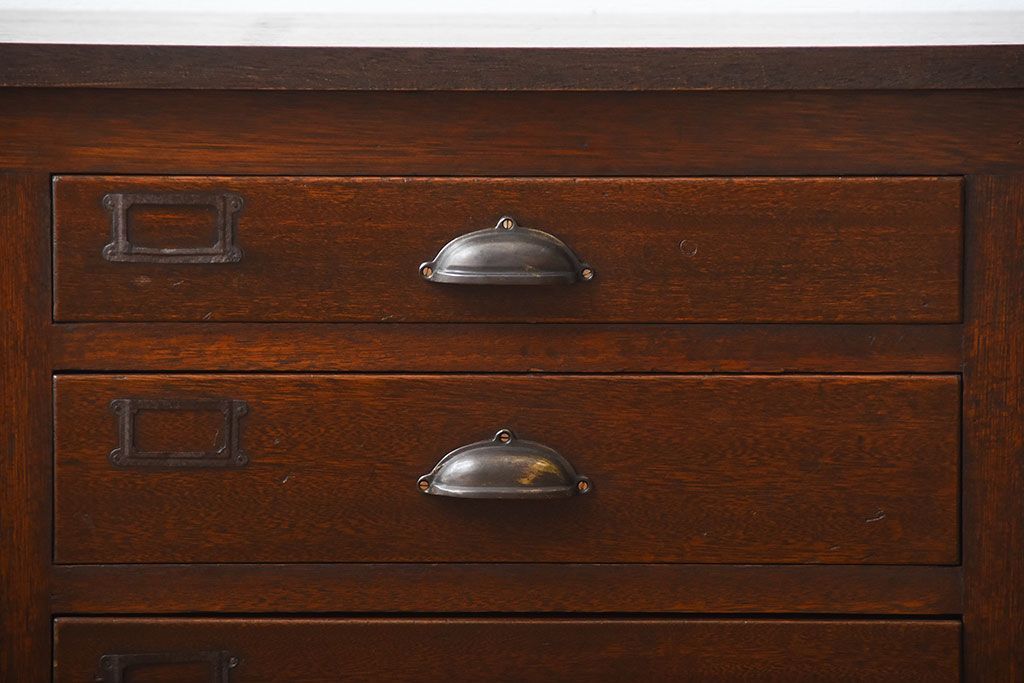 アンティーク家具　和製アンティーク　ネームプレート付き!12杯引き出しのローボード(テレビボード)