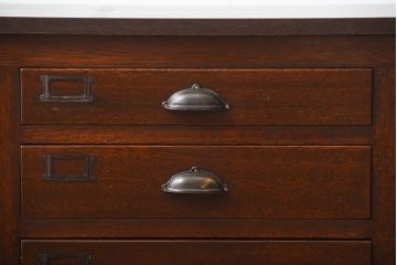 アンティーク家具　和製アンティーク　ネームプレート付き!12杯引き出しのローボード(テレビボード)