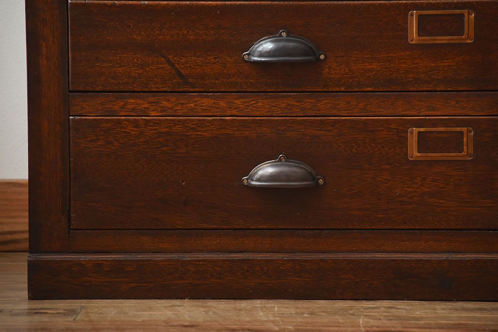 アンティーク家具　和製アンティーク　ネームプレート付き!12杯引き出しのローボード(テレビボード)