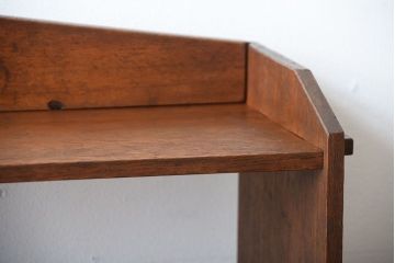 レトロ家具　昭和レトロ　古い栓材の楔式アンティーク本棚(飾り棚)