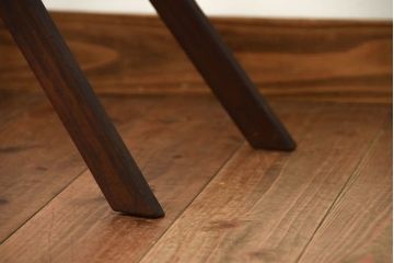 アンティーク家具　イギリスアンティーク　古い木製のアイロン台