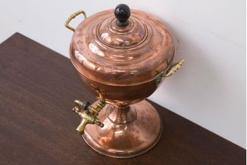 アンティーク雑貨　イギリスアンティーク　銅製のワインディスペンサー(サーバー)
