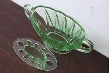 アンティーク雑貨　イギリスアンティーク　デプレッショングラスの大きな花瓶