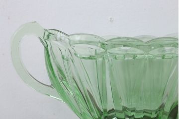 アンティーク雑貨　イギリスアンティーク　デプレッショングラスの大きな花瓶