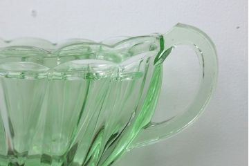 アンティーク雑貨　イギリスアンティーク　デプレッショングラスの大きな花瓶