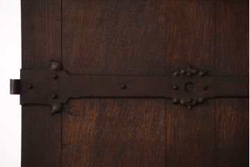 イギリスアンティーク　重厚なオーク材の優美な扉(ドア)(2)