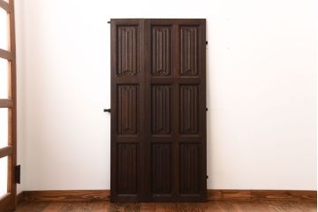 イギリスアンティーク　重厚なオーク材の優美な扉(ドア)(2)