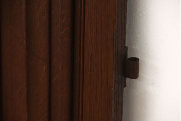 イギリスアンティーク　重厚なオーク材の優美な扉(ドア)(2)