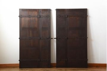 イギリスアンティーク　重厚なオーク材の優美な扉(ドア)(2)