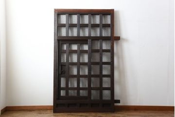 古民具・骨董　重厚な古い木製のアンティークくぐり戸(玄関戸)