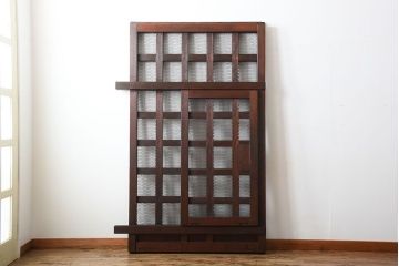 古民具・骨董　重厚な古い木製のアンティークくぐり戸(玄関戸)