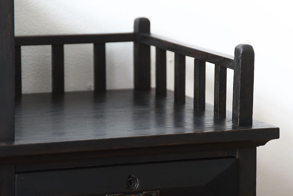 アンティーク家具　大正ロマン　古い木製のモダンな高級変わり型収納棚