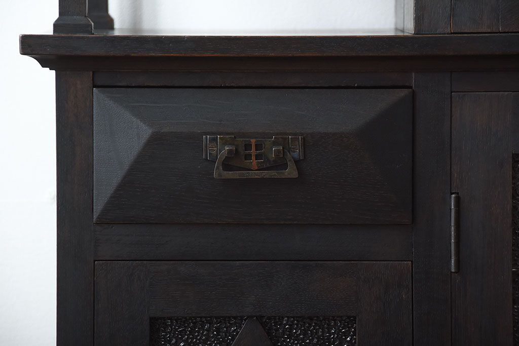 アンティーク家具　大正ロマン　古い木製のモダンな高級変わり型収納棚