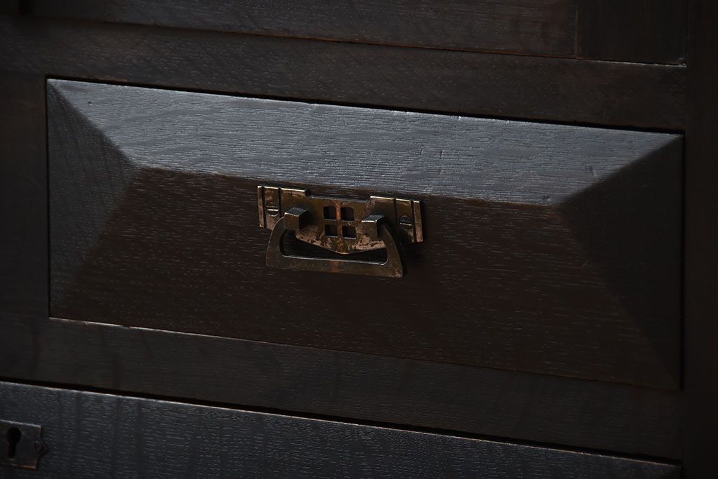 アンティーク家具　大正ロマン　古い木製のモダンな高級変わり型収納棚