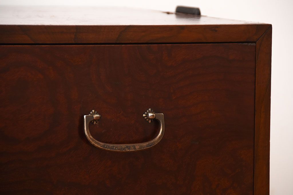 アンティーク家具　和製アンティーク　前面欅材!杢目の美しいシンプルな衣装箪笥