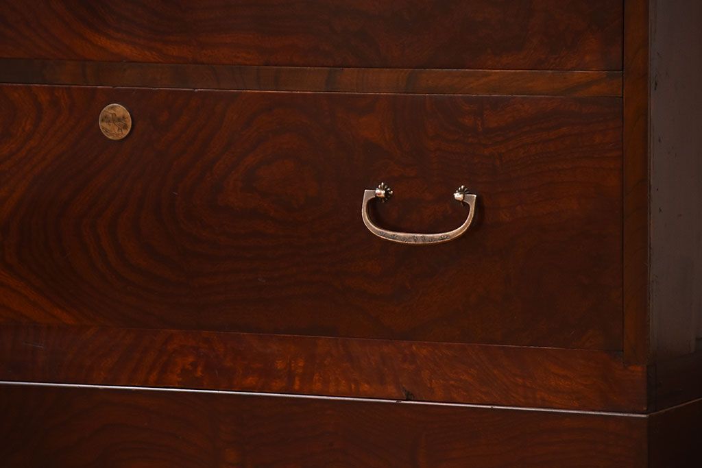 アンティーク家具　和製アンティーク　前面欅材!杢目の美しいシンプルな衣装箪笥