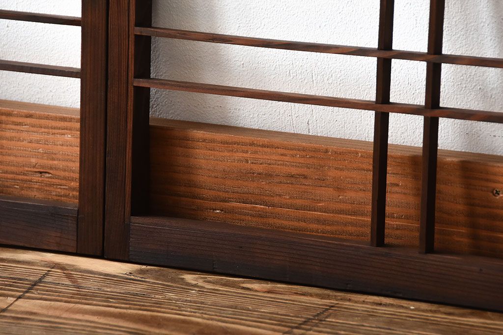 古民具・骨董　古い木のアンティーク格子戸2枚セット(1)