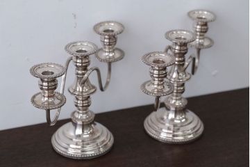アンティーク雑貨　イギリスアンティーク　シルバープレート製キャンドルスタンド2つセット