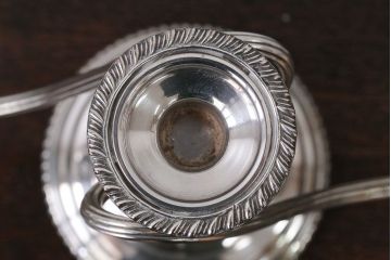 アンティーク雑貨　イギリスアンティーク　シルバープレート製キャンドルスタンド2つセット